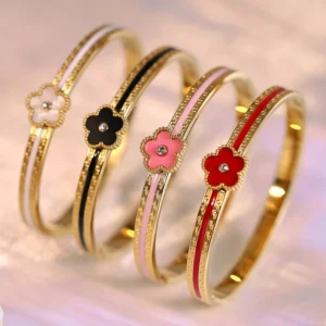 Luxury Five Leaf Clover Bangle – 18K Gold Plated Women’s Bracelet
